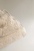 (700 GXM²) SERVIETTE DE BAIN COTON EXTRA-DOUX