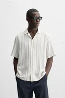CHEMISE À TEXTURE AVEC RAYURES