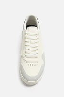 RETRO STYLE SNEAKERS