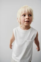 SLEEVELESS POCKET T-SHIRT