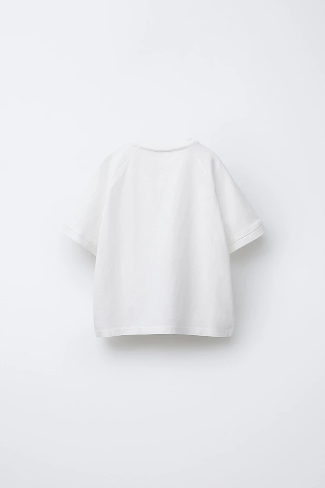T-SHIRT TEINT EN PIÈCE LOGO