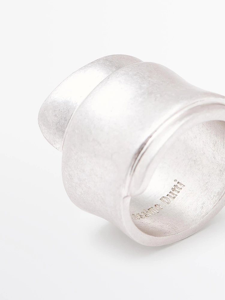 Almond ring