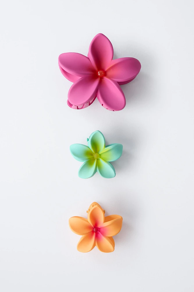 LOT DE TROIS PINCES FLEURS