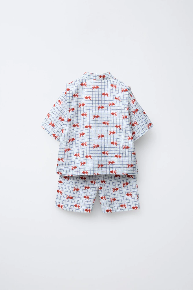 9-18 MONTHS/ GOLDEN FISH PRINT KIMONO AND BERMUDA SET