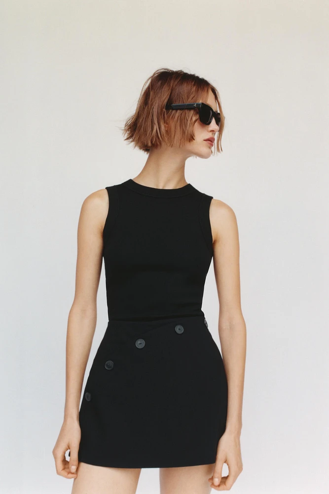 JUPE-SHORT À BOUTONS
