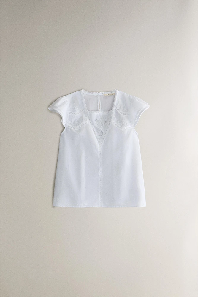 LACE AND EMBROIDERY T-SHIRT