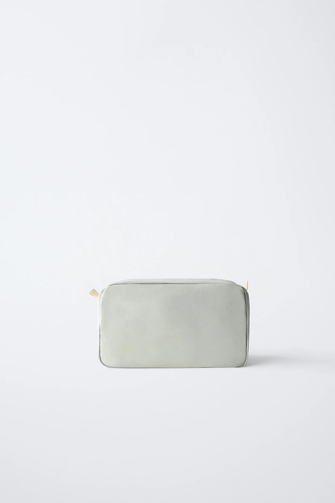 BASIC TOILETRY BAG