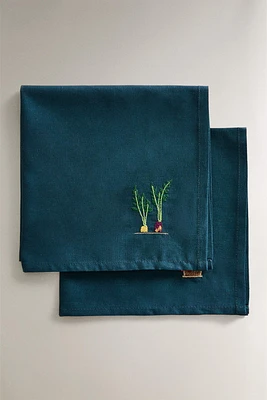 SET OF EMBROIDERED COTTON NAPKINS