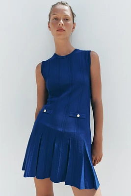 PLEATED KNIT DRESS