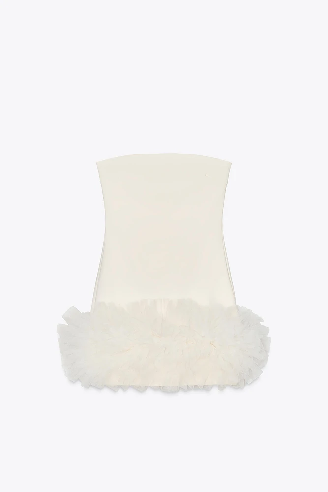 ROBE COURTE EN TULLE AVEC VOLUME DANS LE BAS
