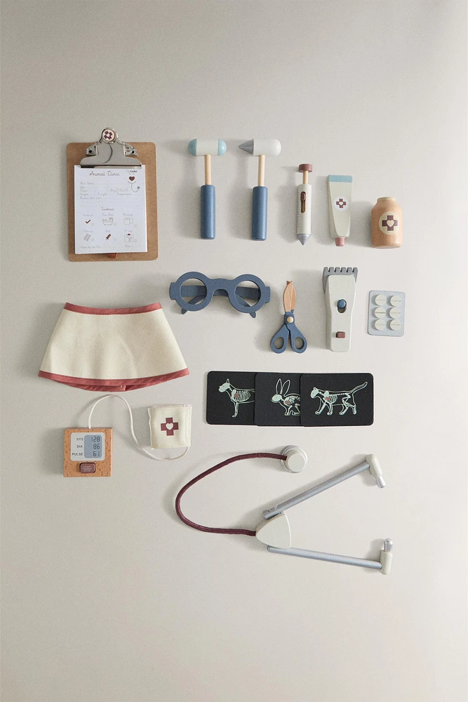 CHILDREN’S VETERINARIAN CASE