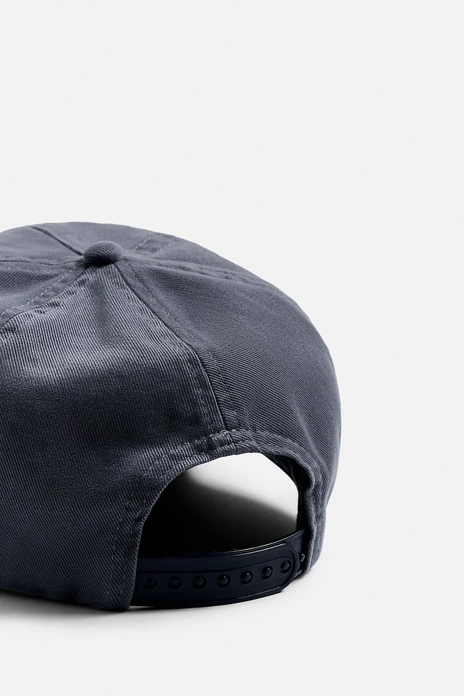 FLAT BILL PRINTED CAP