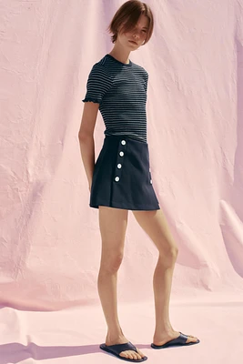 SPLIT SKIRT WITH BUTTONS