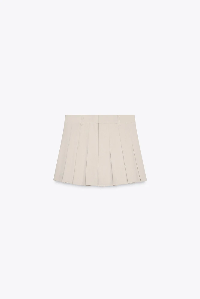 JUPE-SHORT À PLIS PLATS