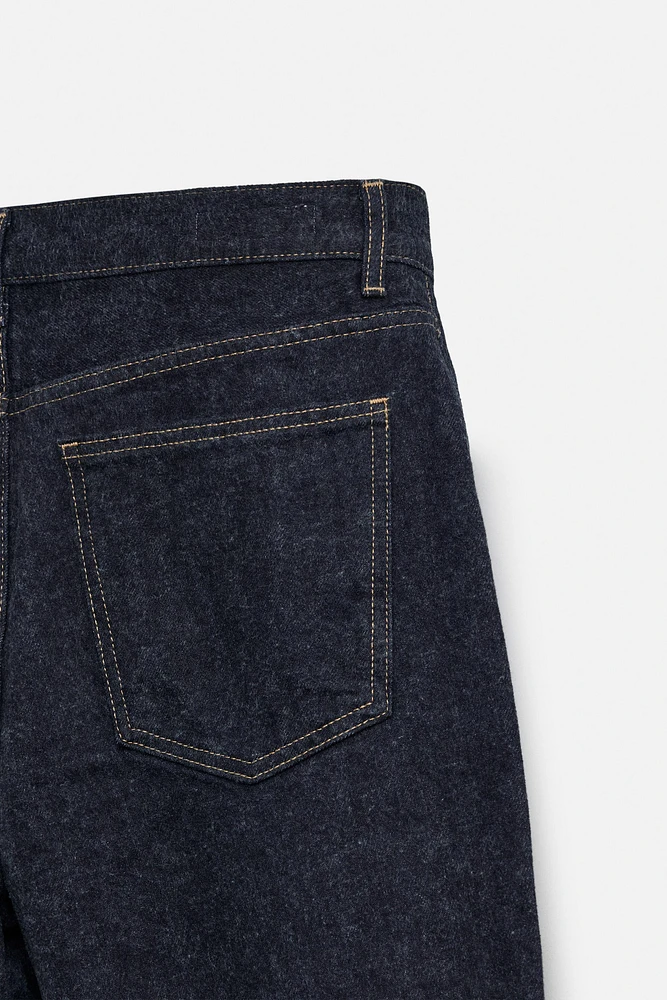 JEAN STRAIGHT FIT BROSSÉ