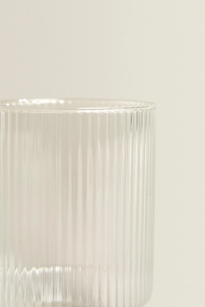 BOROSILICATE GLASS TUMBLER WITH RAISED LINES