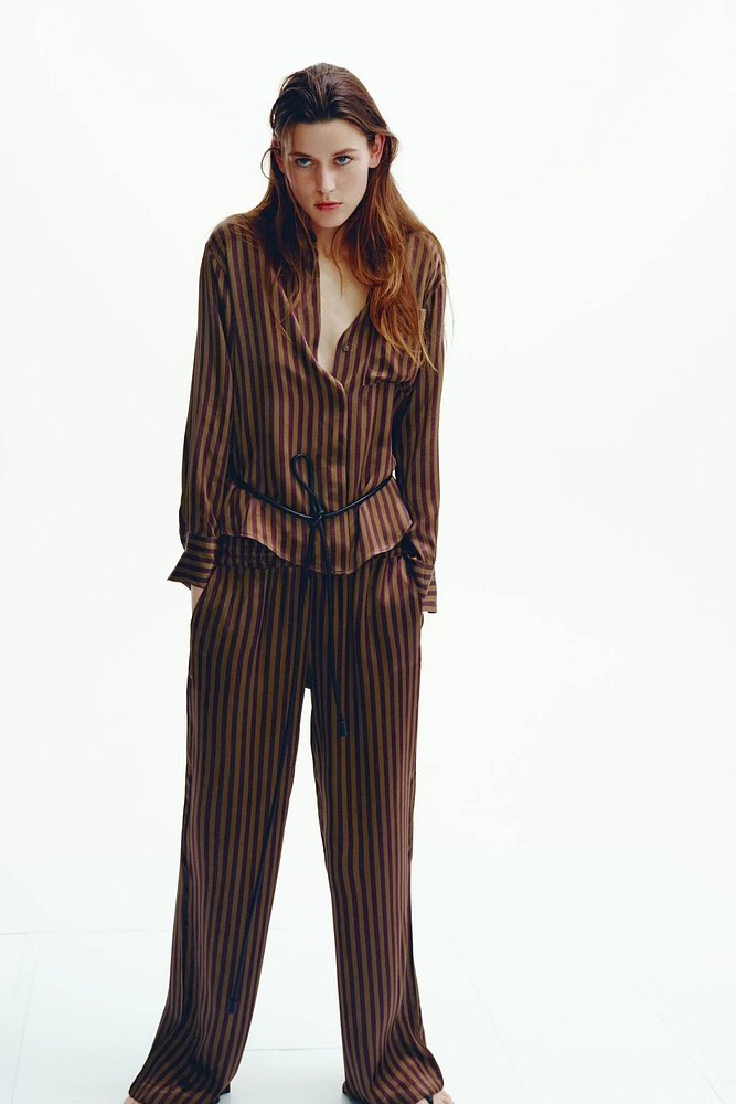 SATIN EFFECT STRIPED PANTS