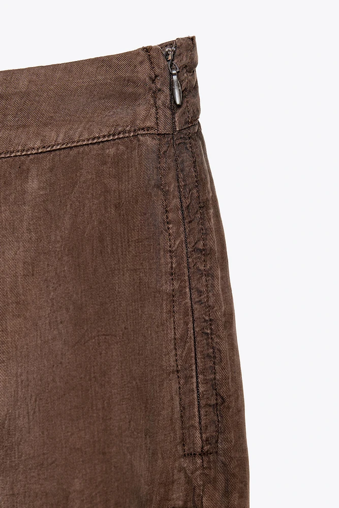 FLOWY STRAIGHT LEG PANTS