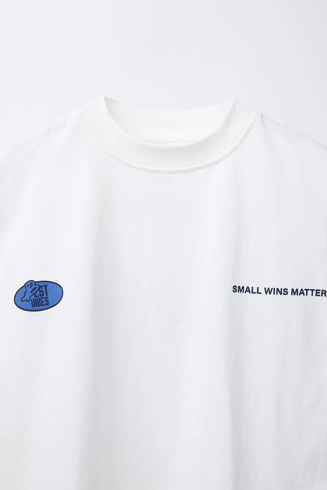 T-SHIRT À IMPRIMÉS