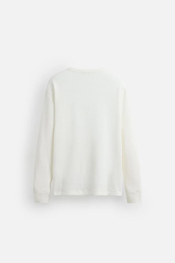 BUTTON-NECK CHECKERED T-SHIRT