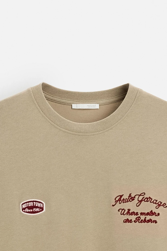 T-SHIRT BRODÉ