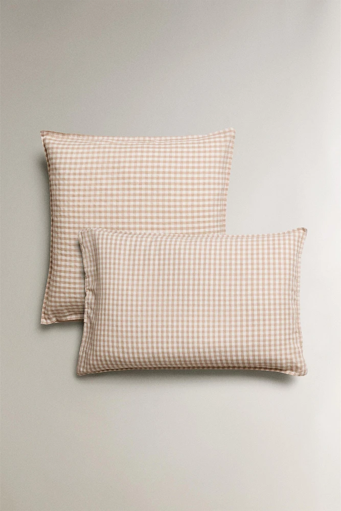 CHILDREN’S GINGHAM PILLOWCASE