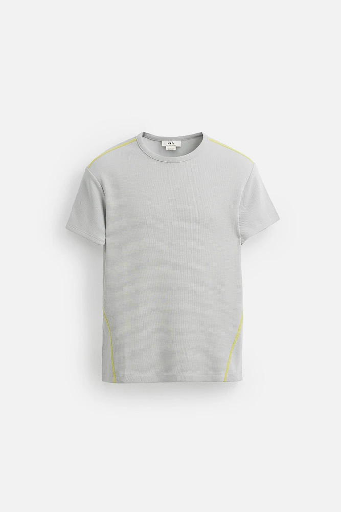 T-SHIRT CROPPED FIT STRUCTURÉ QUADRILLÉ