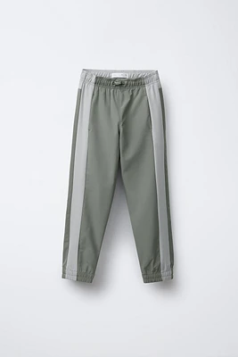 TECHNICAL JOGGER PANTS WITH SIDE STRIPE