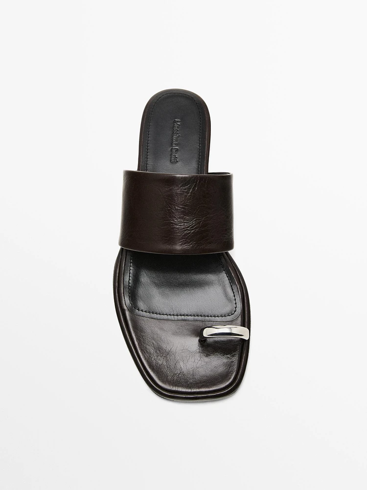 Leather flat slider sandals with ring detail