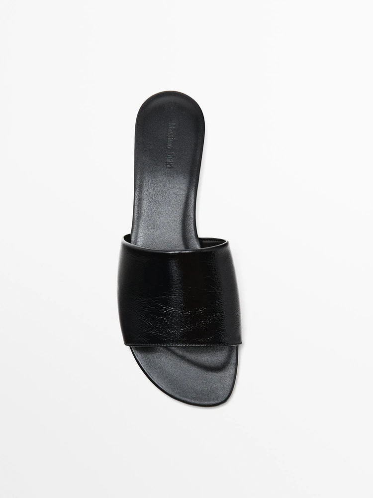 Leather vamp sandals