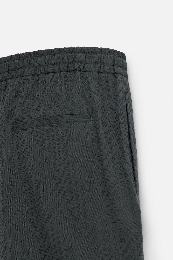GEOMETRIC JACQUARD SHORTS