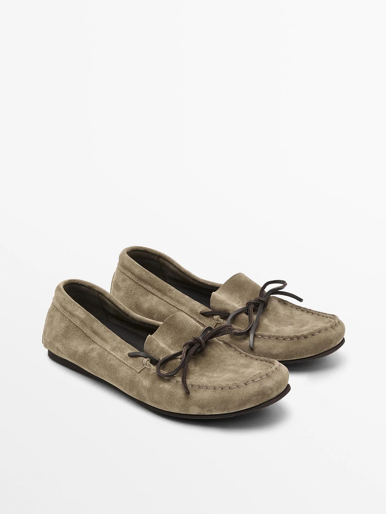 Mocassins en croûte de cuir nœud