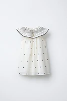 ROBE BRODÉE