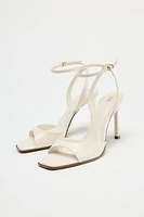 PATENT EFFECT HEELED SANDALS
