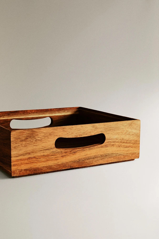 STORAGE BOX