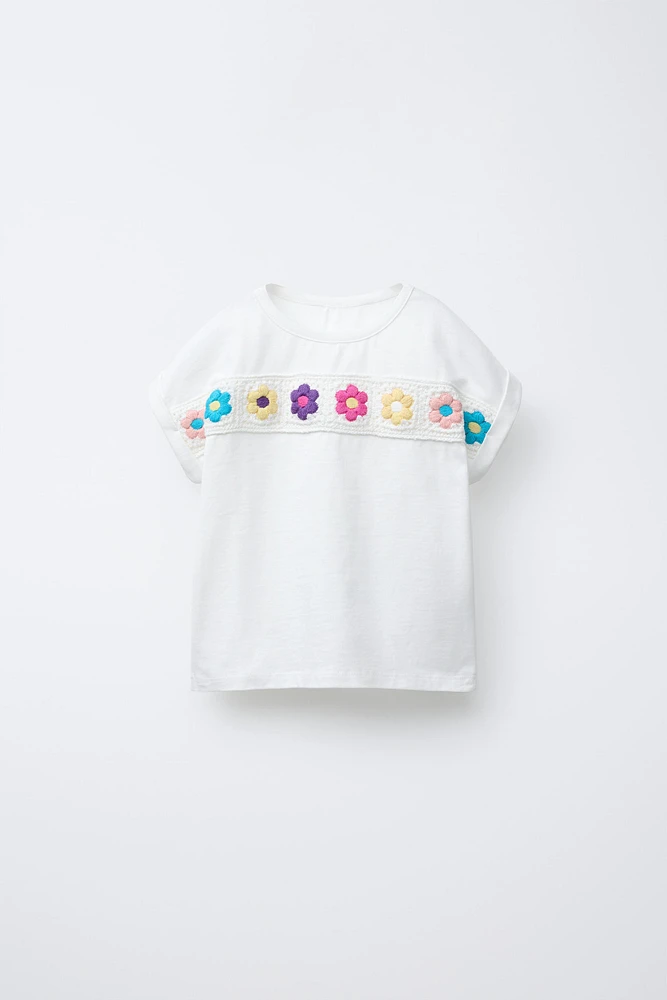 CROCHET FLORAL T-SHIRT