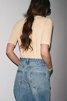 T-SHIRT COL EN V