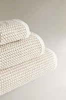 TEXTURED CHECK BATH TOWEL