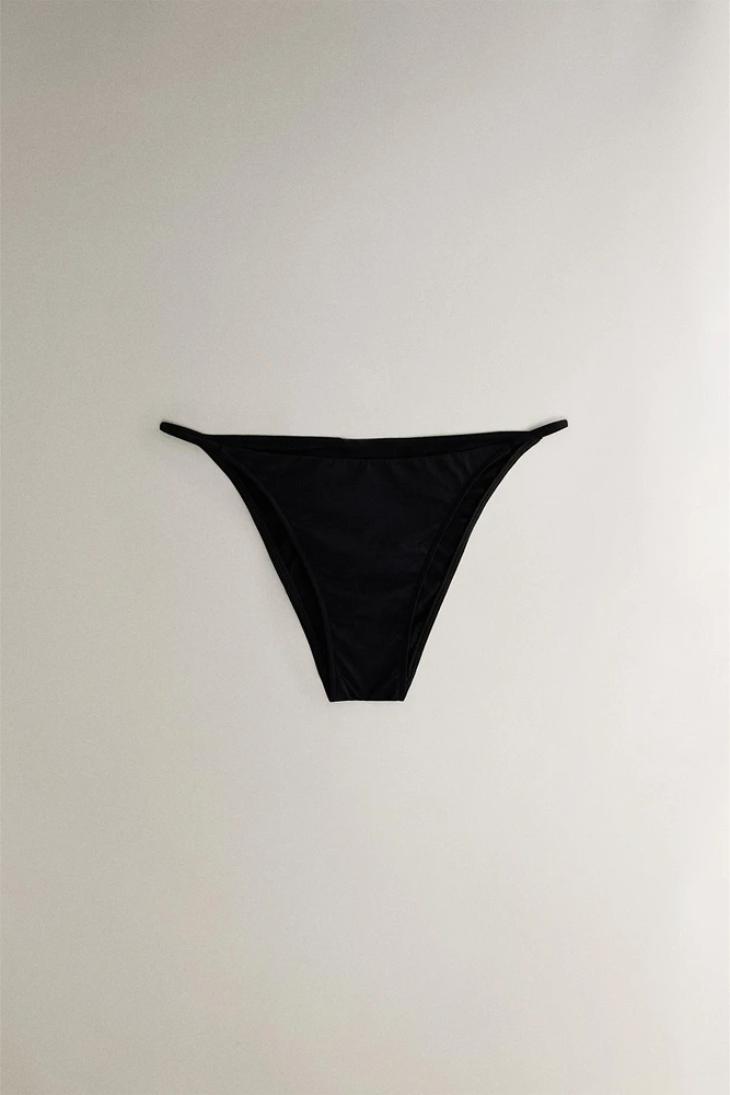 BEACH BIKINI BOTTOMS WITH THIN STRAPS