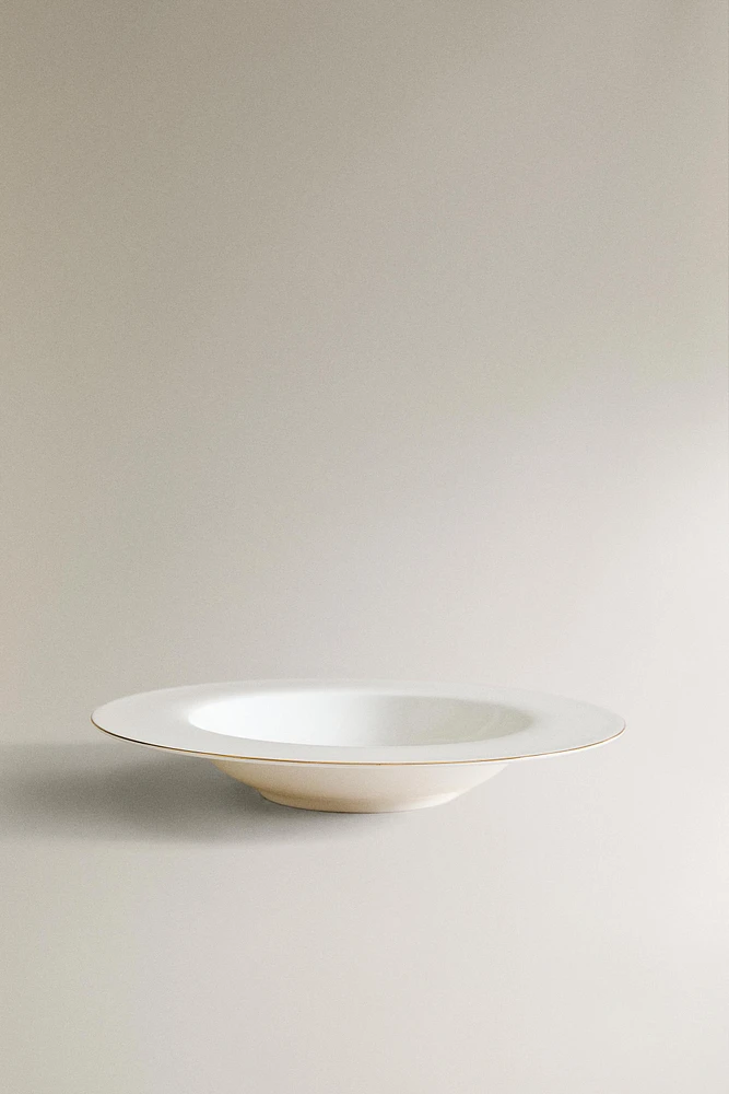 ASSIETTE CREUSE PORCELAINE BONE CHINA BORD