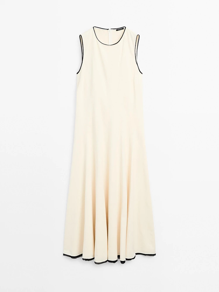 Flounce dress with contrast trims