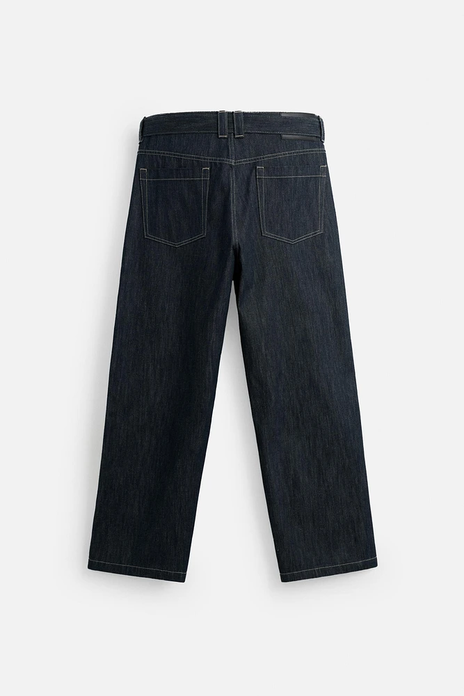 STRAIGHT FIT BELTED JEANS