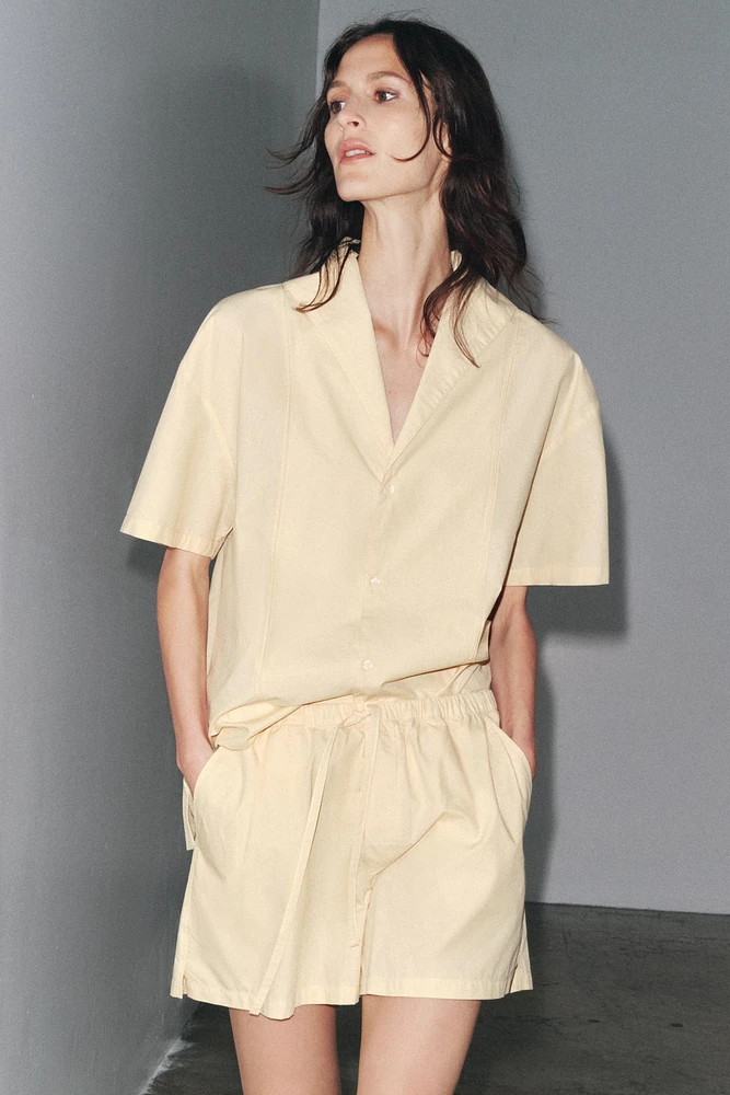 POPLIN SHORTS WITH STITCHING