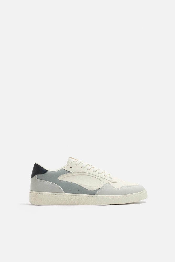RETRO STYLE SNEAKERS