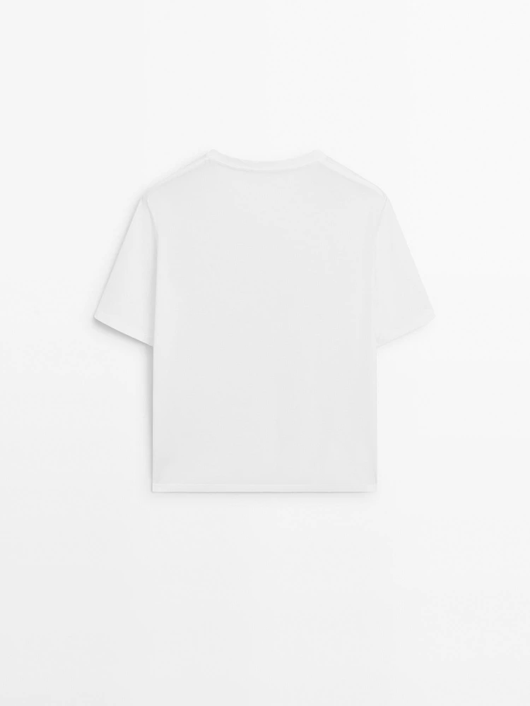 100% cotton lightweight T-shirt