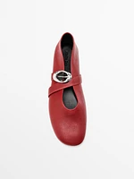 Leather ballet flats with buckle