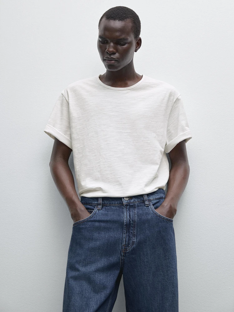 Wide-leg jeans