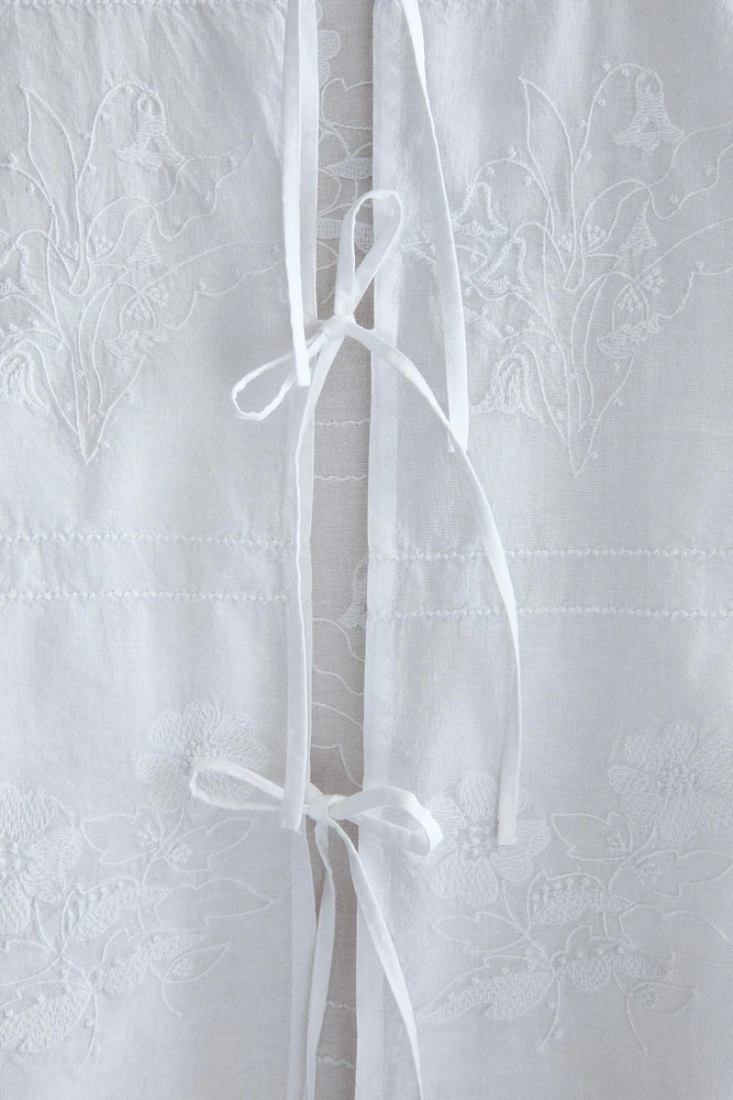 COTTON SHIRT WITH FLORAL EMBROIDERY
