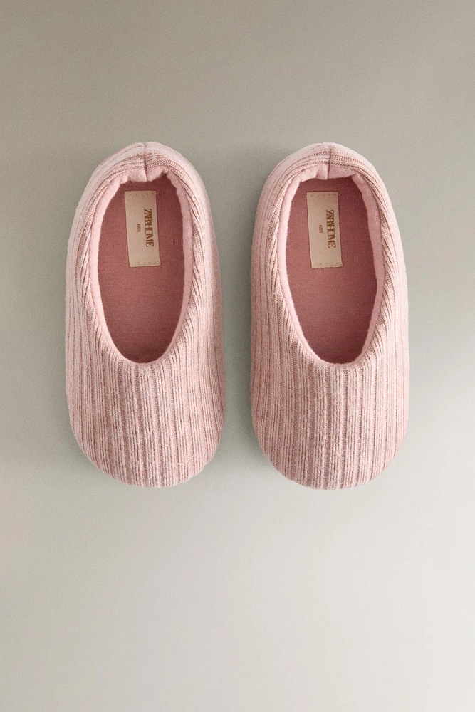 QUILTED FABRIC BALLET FLATS