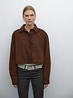 Chemisier cropped en cuir effet daim